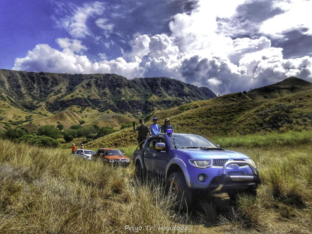 KALAU KE LEMBATA HARUS BANGET KE SABANA DAN PANTAI WADE. CAKEPNYA KEBANGETAN!