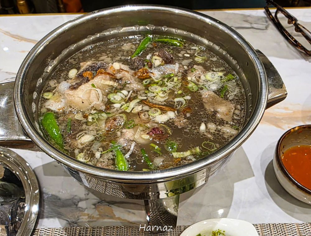 BERTEMU SOP YANG PALING JANDA DI PALING RESTORAN!